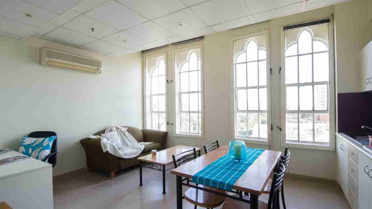 Student Living - Tobin House_1 bedroom apartment living, lounge & kitchen area